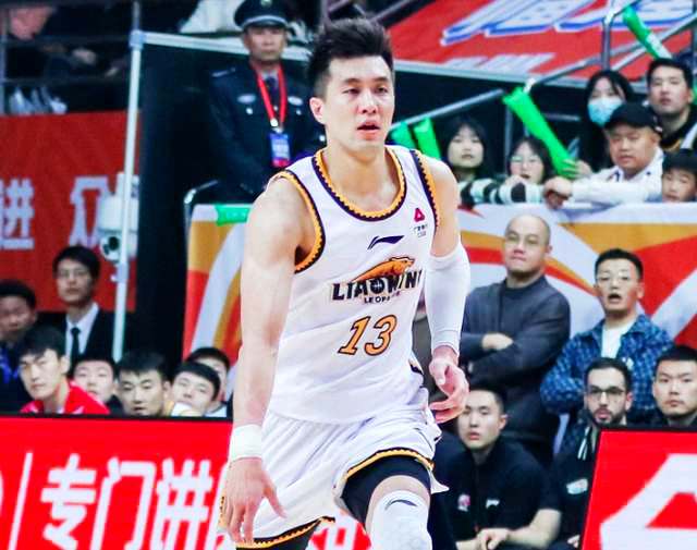 CBA季前赛战报：巴顿25+6 贝兹利22+16 广东89-74轻取天津迎连胜